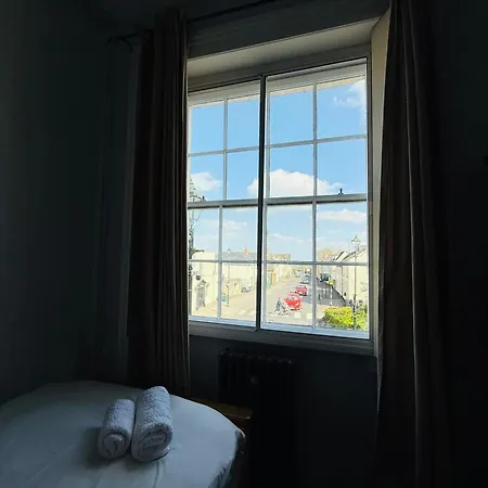 The Vale Hotel Cricklade Room photo