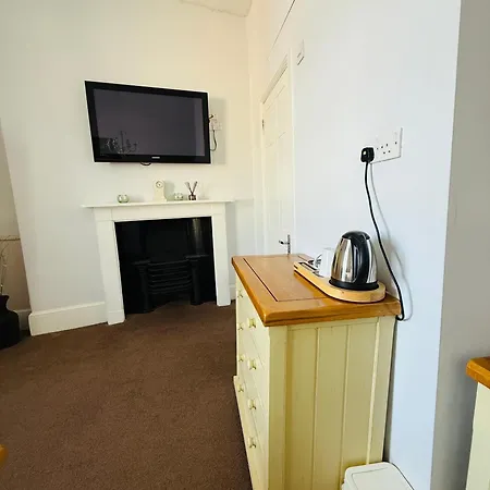 The Vale Hotel Cricklade Room photo