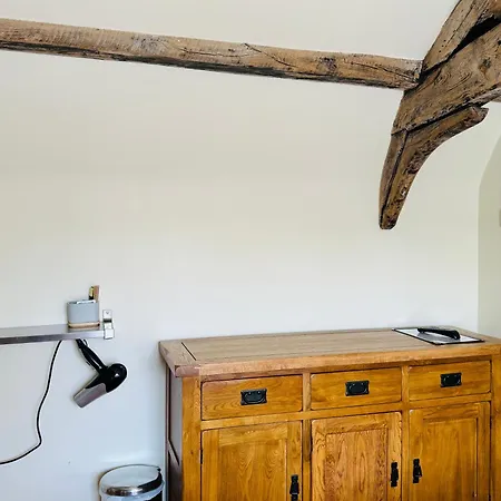 The Vale Hotel Cricklade Room photo