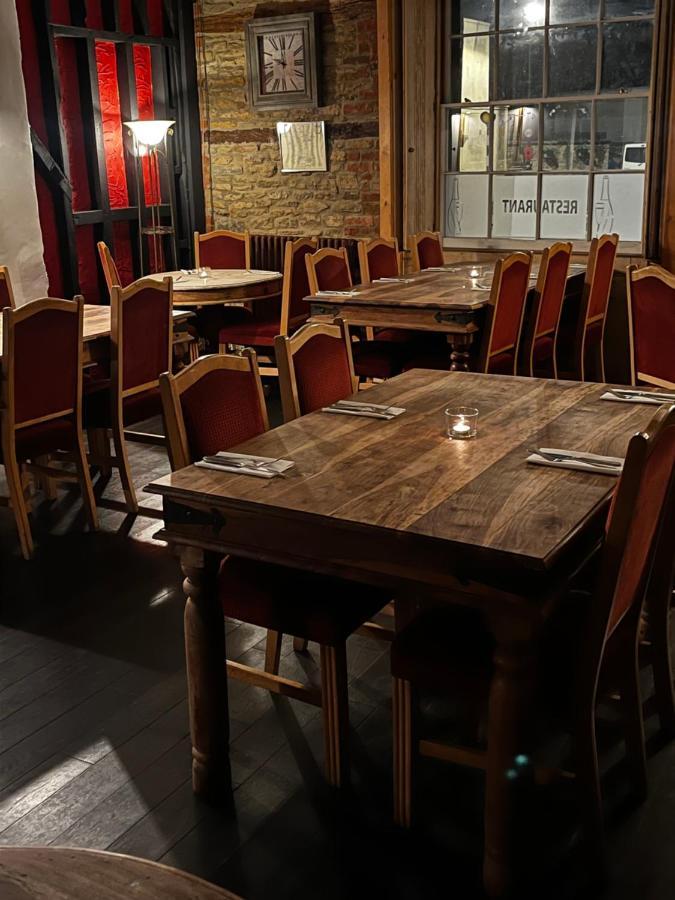 The Vale Hotel 5*