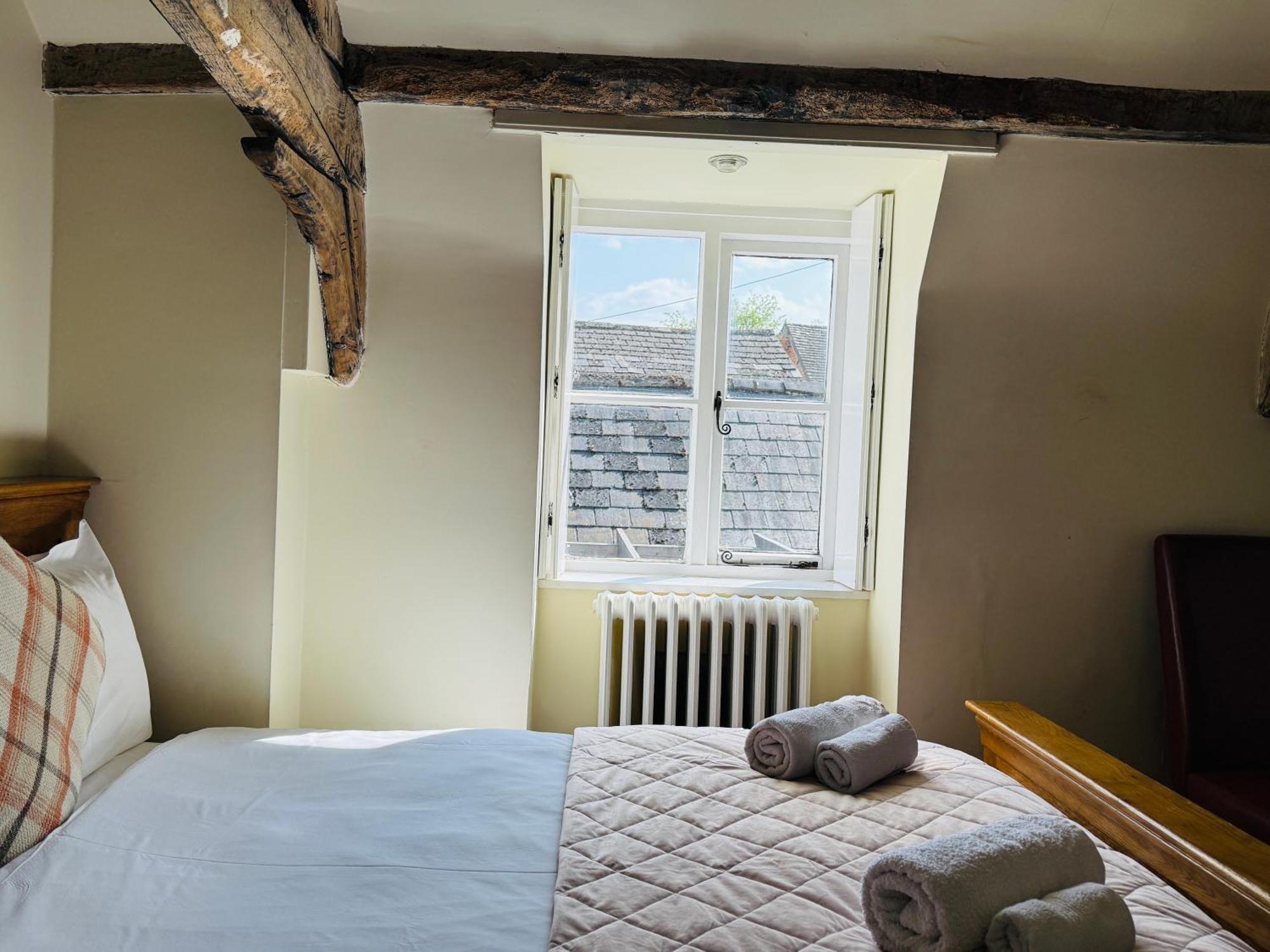 The Vale 5* Cricklade