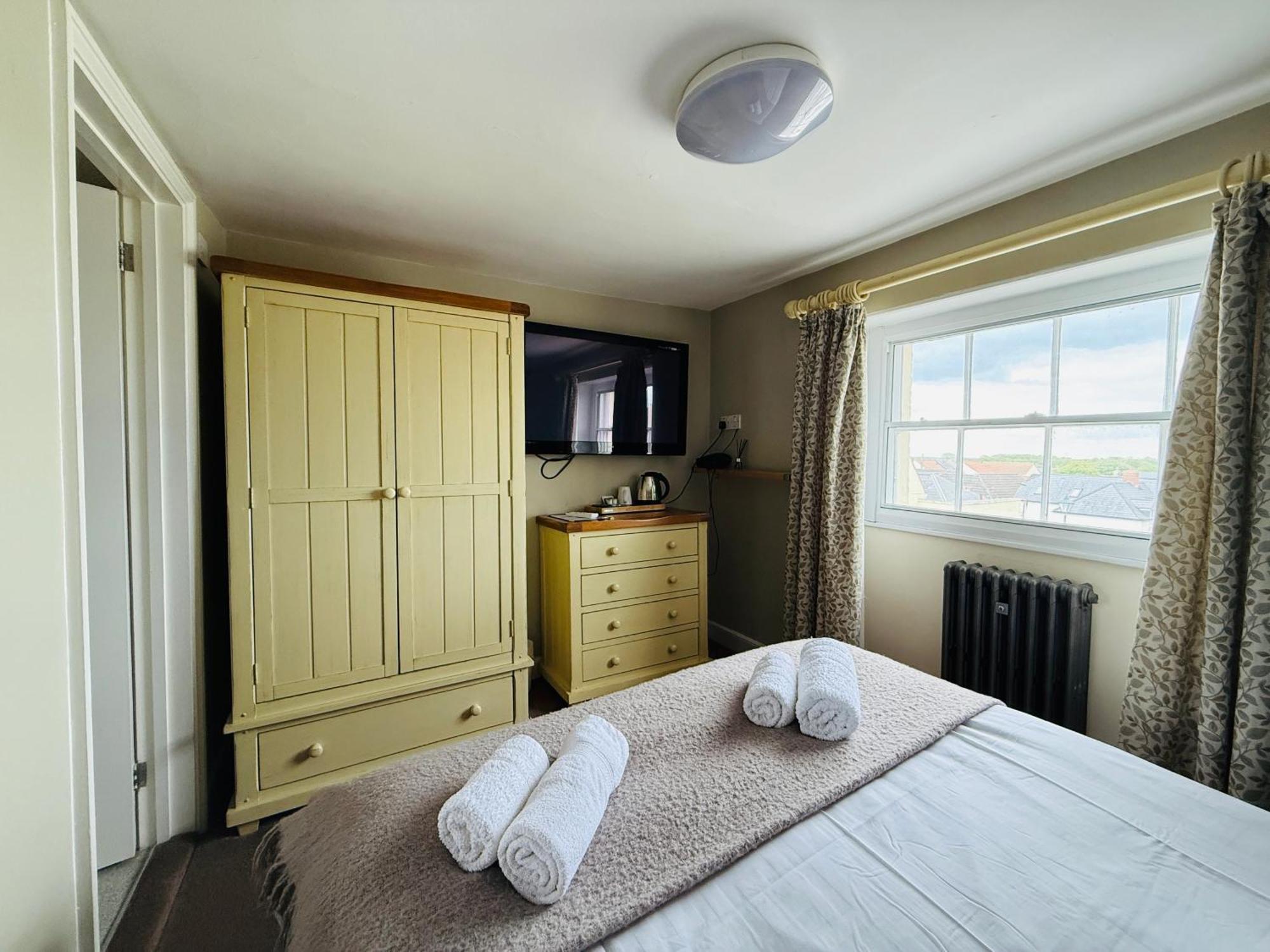 The Vale Hotel 5*