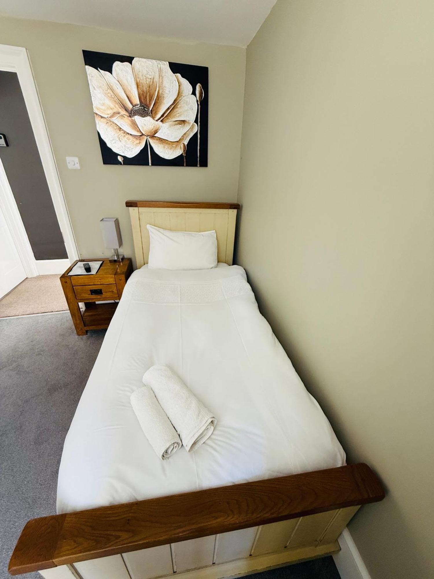 Hotel The Vale 5*
