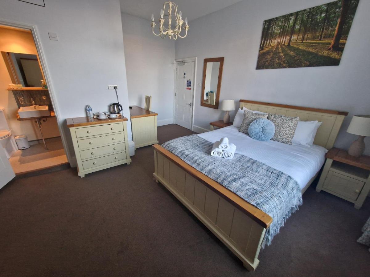 The Vale 5* Cricklade